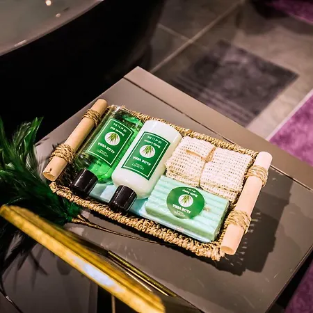 Centrum Boulevard 19 With Parking Otel Budapeşte