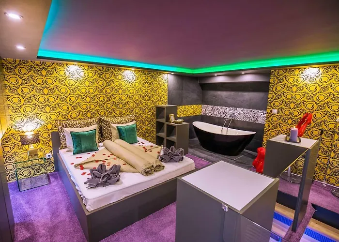 Centrum Boulevard 19 With Parking 布达佩斯