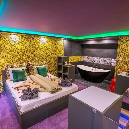 Centrum Boulevard 19 With Parking Будапешт